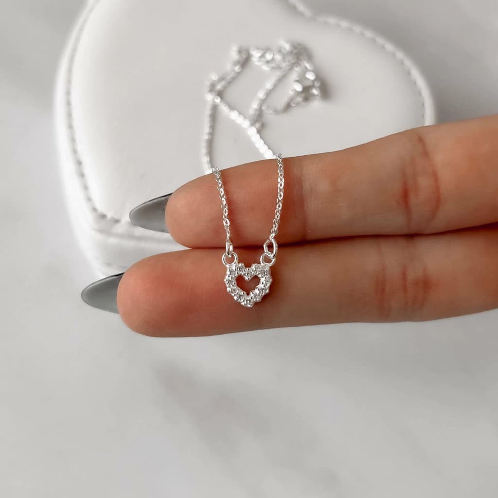 Colar Coração Vazado Cravejado 8mm com Corrente Cadeado 40cm - imagem 1